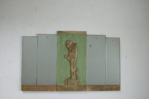 Rowley Gallery art deco spiegel met verguld reliëf meisje – foto 1