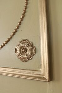Trumeau spiegel Louis XVI-stijl met urn en dolfijnen – foto 5